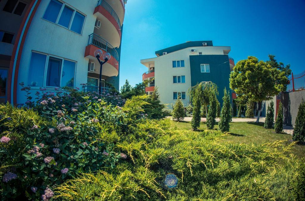 Gt Green Fort Beach Apartments Sunny Beach Exterior foto