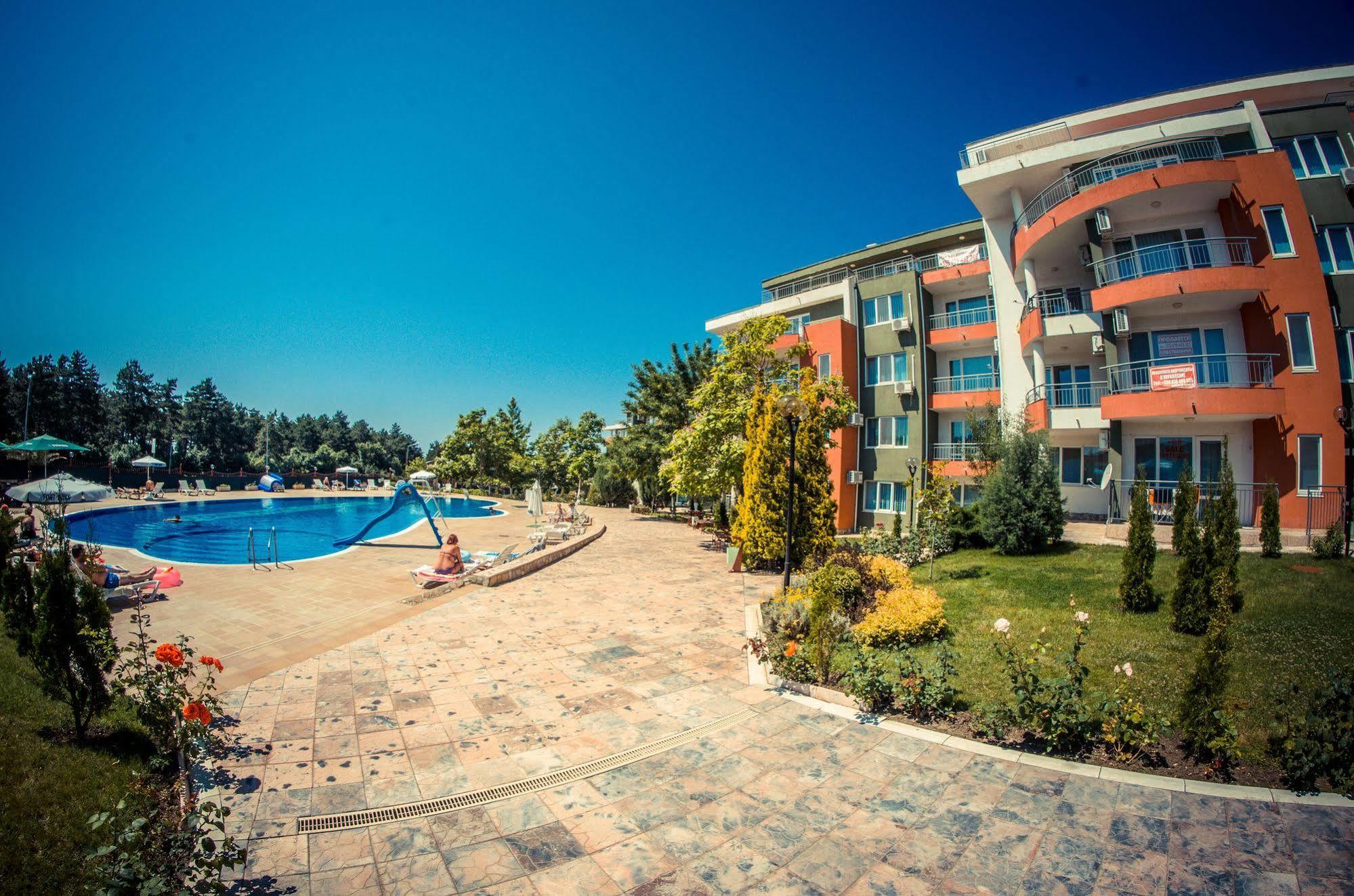 Gt Green Fort Beach Apartments Sunny Beach Exterior foto