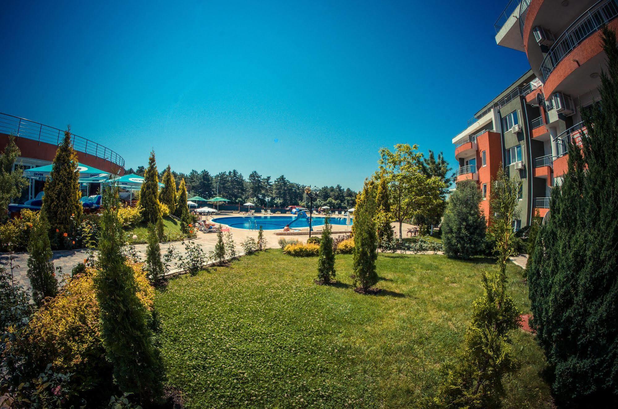 Gt Green Fort Beach Apartments Sunny Beach Exterior foto